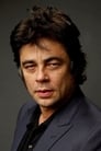 Benicio del Toro isRonald Russo