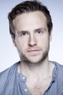 Rafe Spall isDC Andy Cartwright